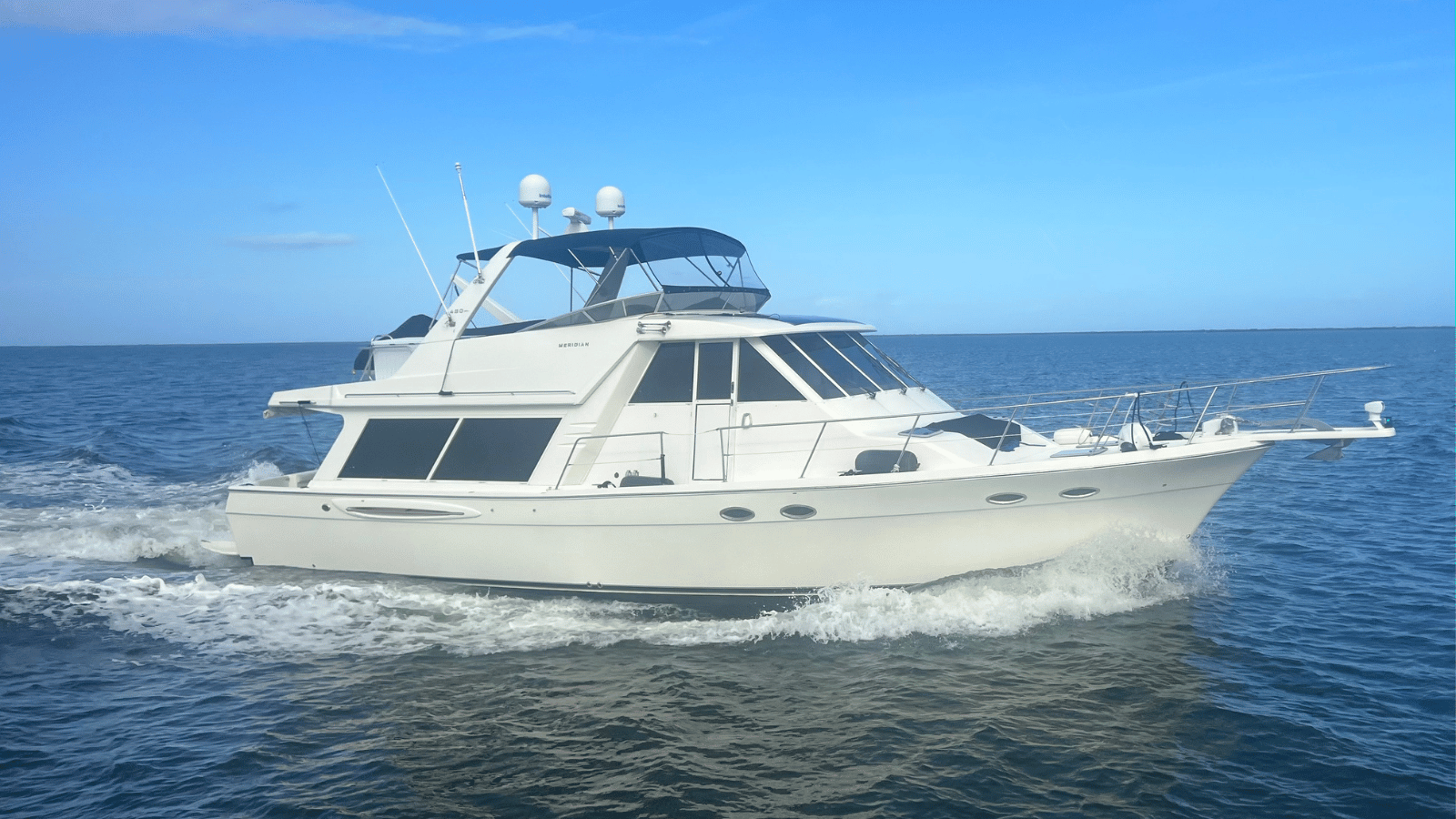 Meridian 490 Pilot House