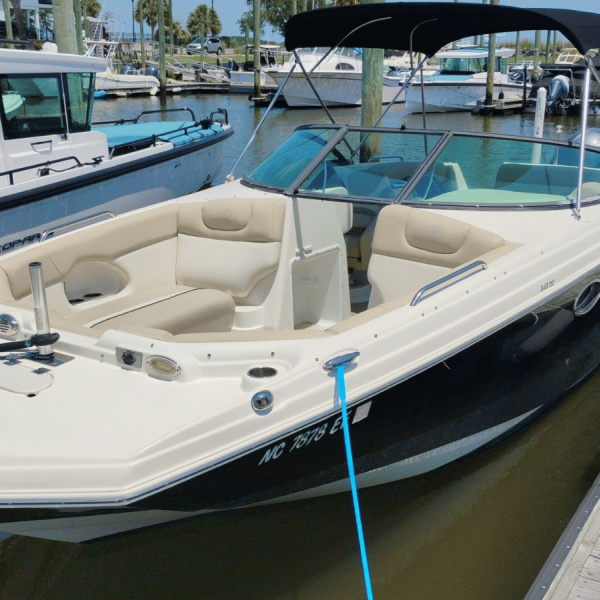 2017 NauticStar 243 DC 